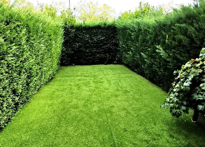 度假居 Vistas Rio Tormes Huerta Otea *